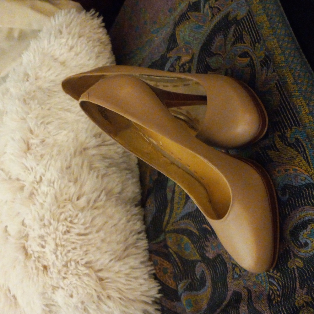 Nine West floor model pumps, size 5.5 m.